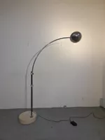 33.) Vintage Bogenlampe