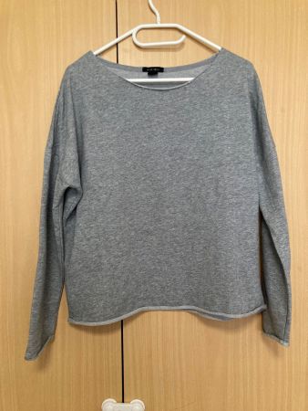 Grauer Pullover Gr. S