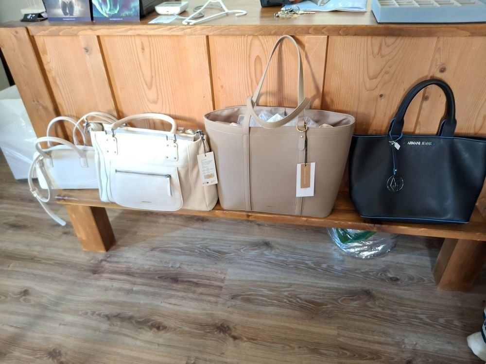 Sacs femmes: Taschenpaket – Neuf (Voir description) à Oberhofen am Thunersee par katka99