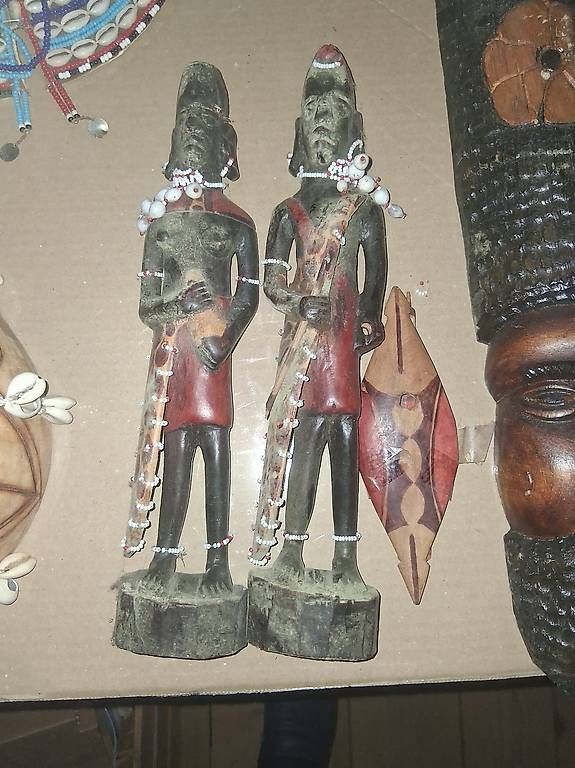 Statuette: Afrikanischen Sammlung  – Usato da Corban venduto da mro_bp82