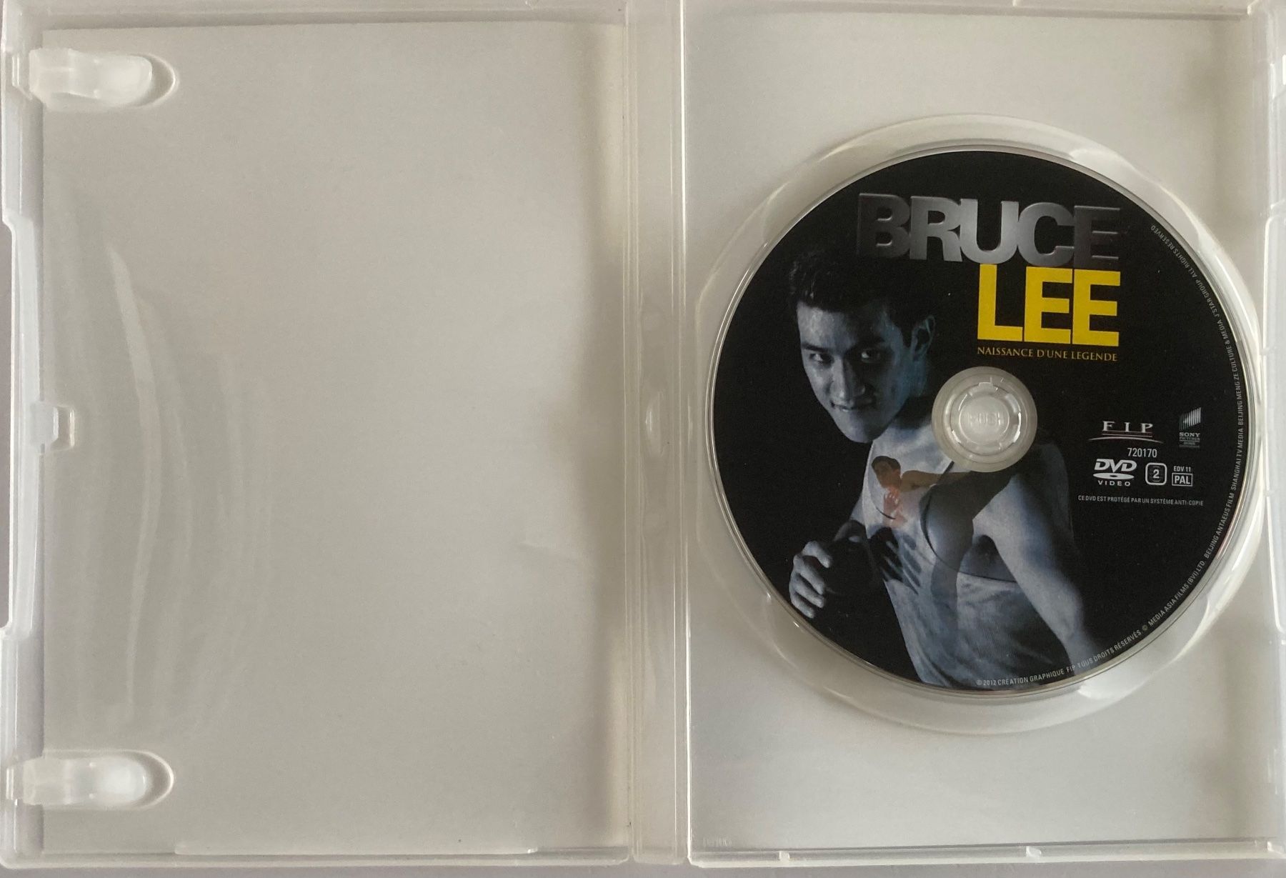 Tutti i DVDs: BRUCE LEE (NAISSANCE D'UNE LEGENDE) – Usato da Poliez-Pittet venduto da Newtown-Records 2