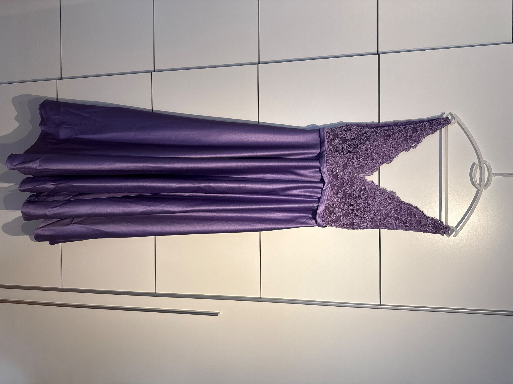 Vestiti: Festliches Abendkleid – Nuovo (secondo la descrizione) da Wernetshausen venduto da jah_vc5b