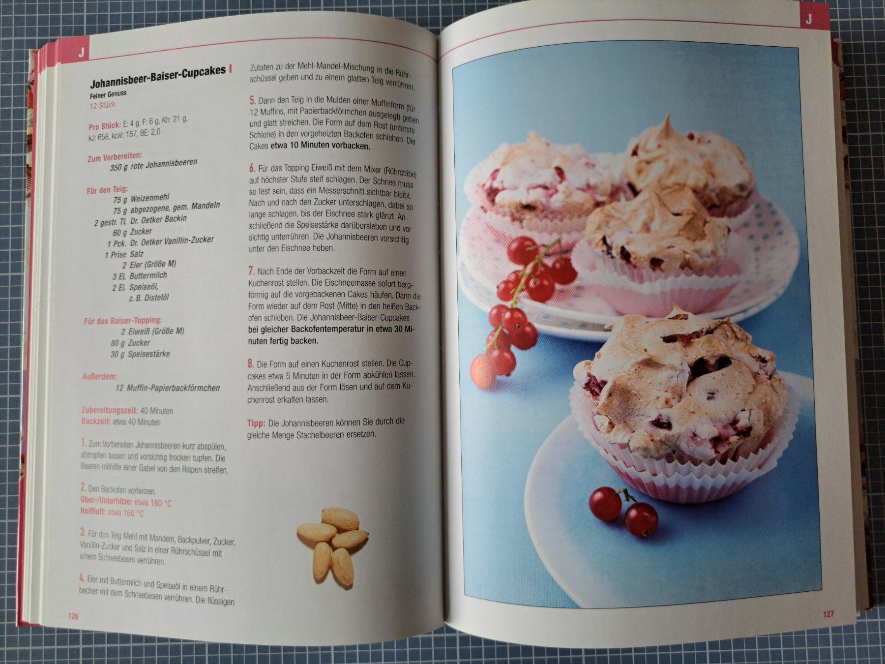 Libri: Cupcakes & Muffins Backbuch von Dr. Oetker – Usato da Oetwil am See venduto da Kuechenzeit 8