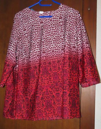Chemisier léopard rouge et blanc - Taille 44 neuf