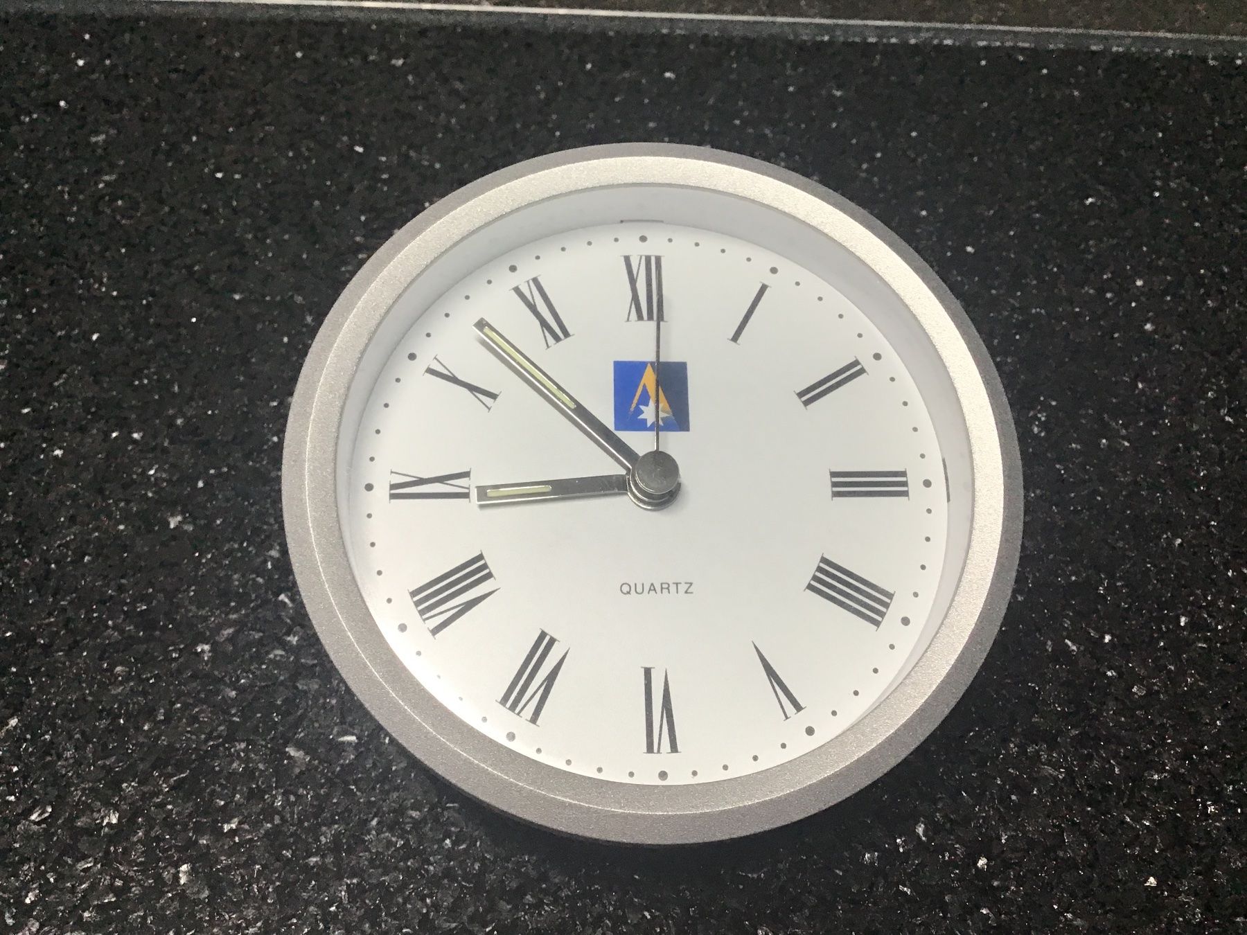 Orologi: TISCH UHR QUARTZ – Usato da Männedorf venduto da Spezial-Modelle