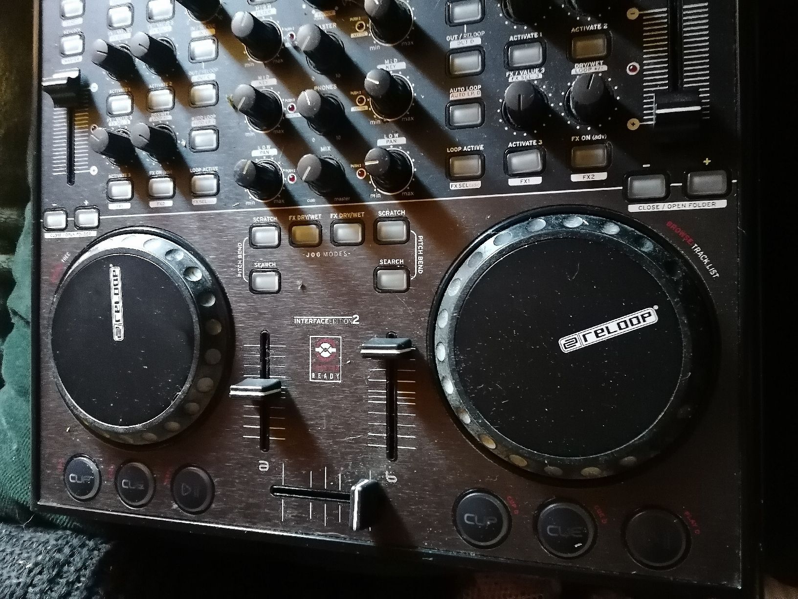 Reloop Platines de mixage: Reloop Interface Edition 2 DJ-Controller  – D'occasion à Boniswil par 1988liringreen 1