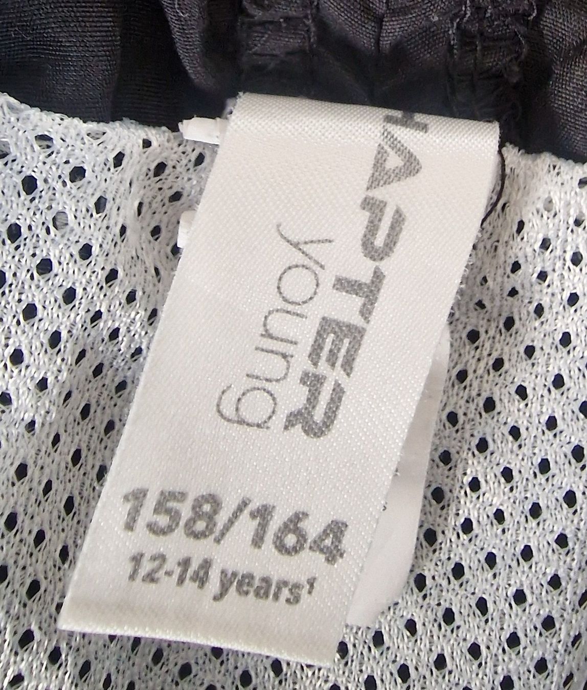 Pantaloni: BADESHORTS Gr.158-164 & L – Usato da Meggen venduto da Lunime 3