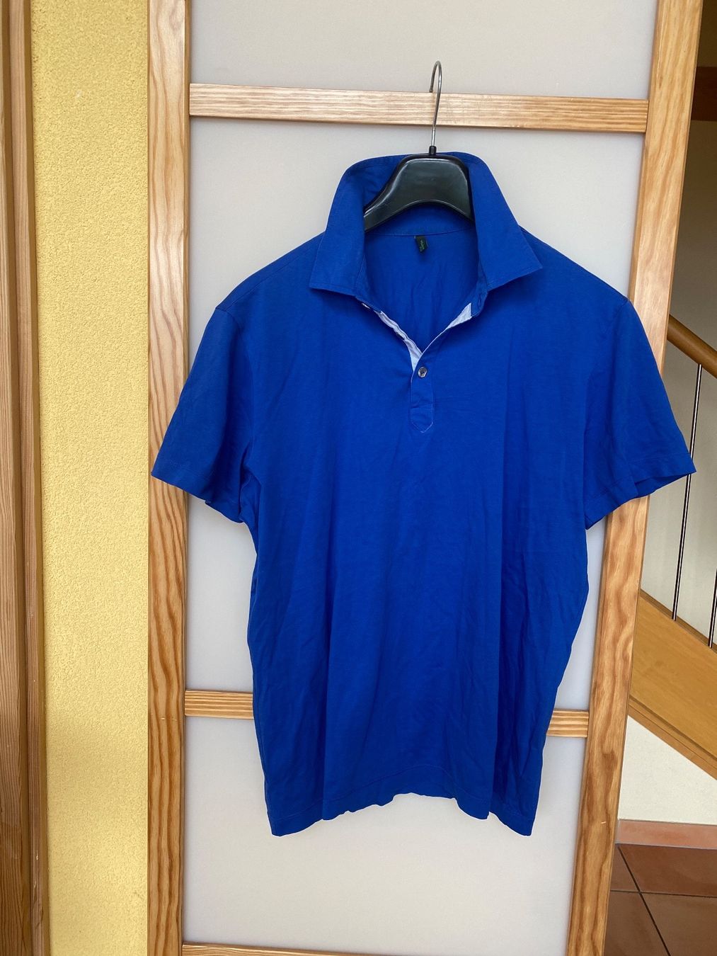 Benetton Top: Benetton polo L neuf – Nuovo (secondo la descrizione) da Belmont-sur-Lausanne venduto da chu_vxf5