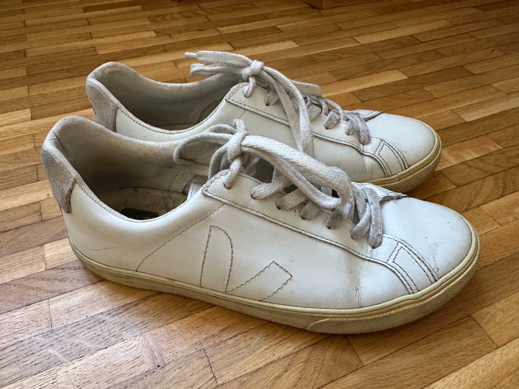Veja Scarpe da donna: VEJA Esplar leather white Gr. 39 – Usato da Lausanne venduto da brixton