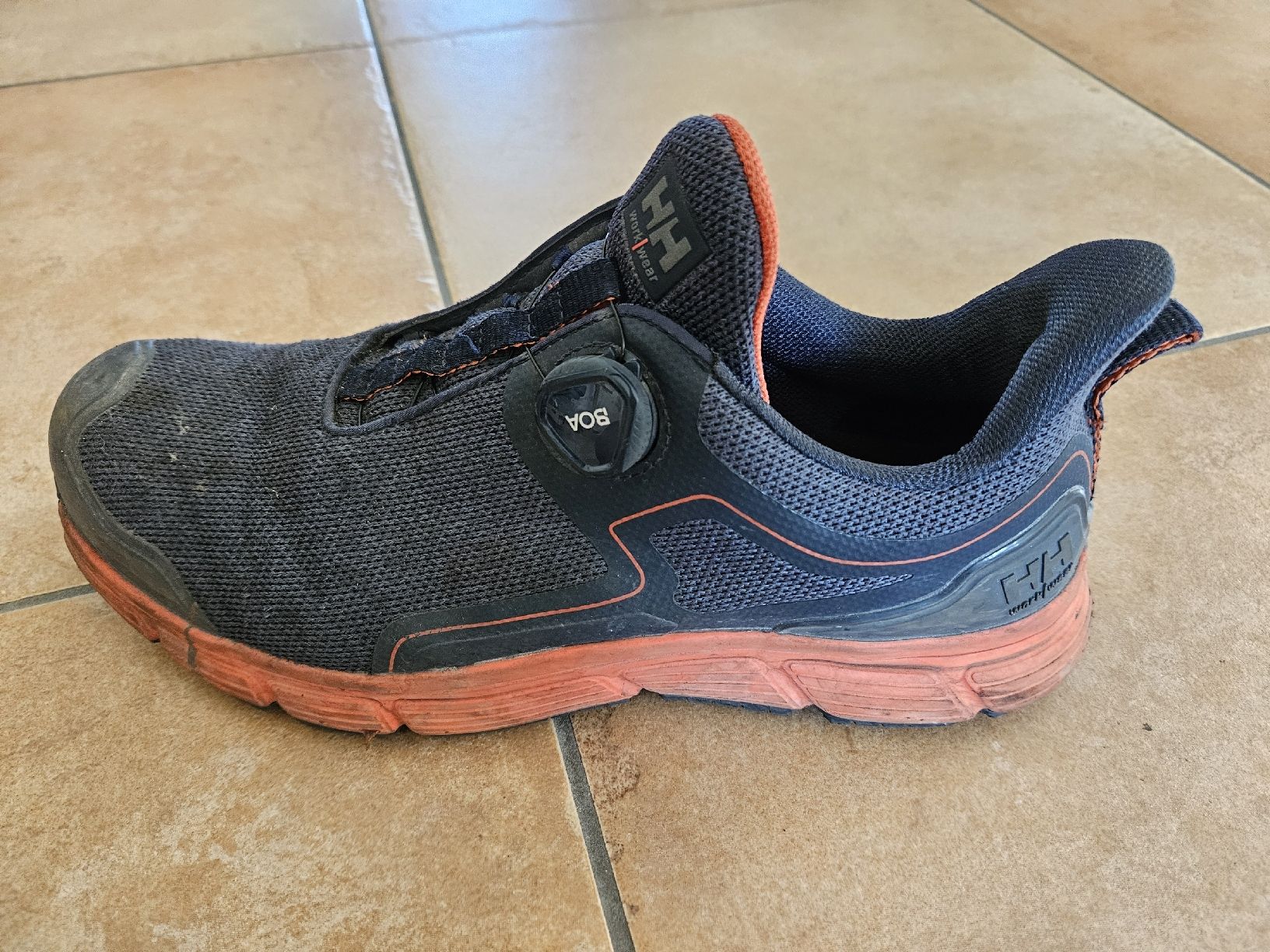 Helly Hansen Scarpe da uomo: Sicherheitsschuhe Helly Hansen Kensington Gr.44 – Usato da Andelfingen venduto da Zimt01 3