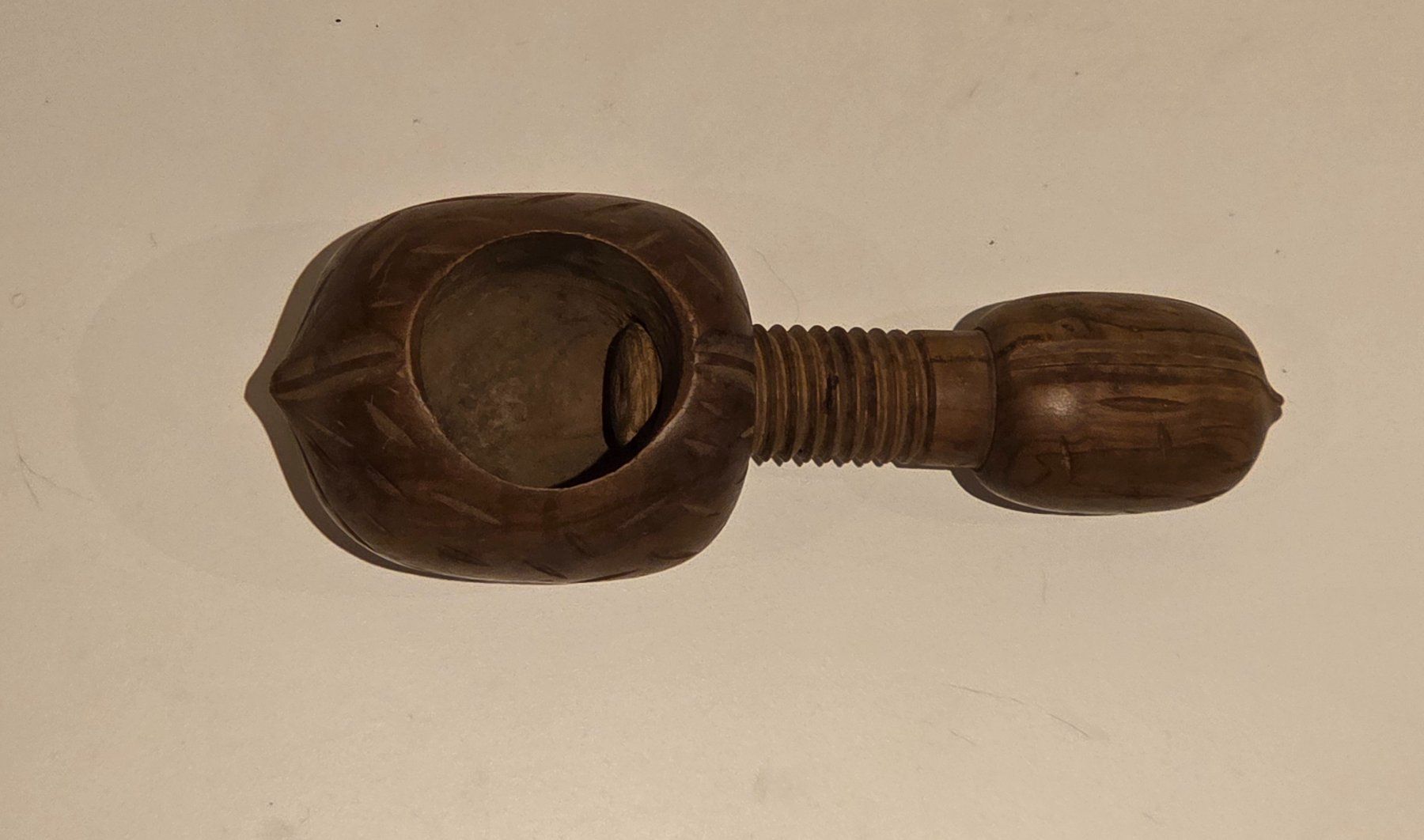 Appareils de cuisine: Vintage Holz Nussknacker – D'occasion à Mettmenstetten par FelixTheCat 1