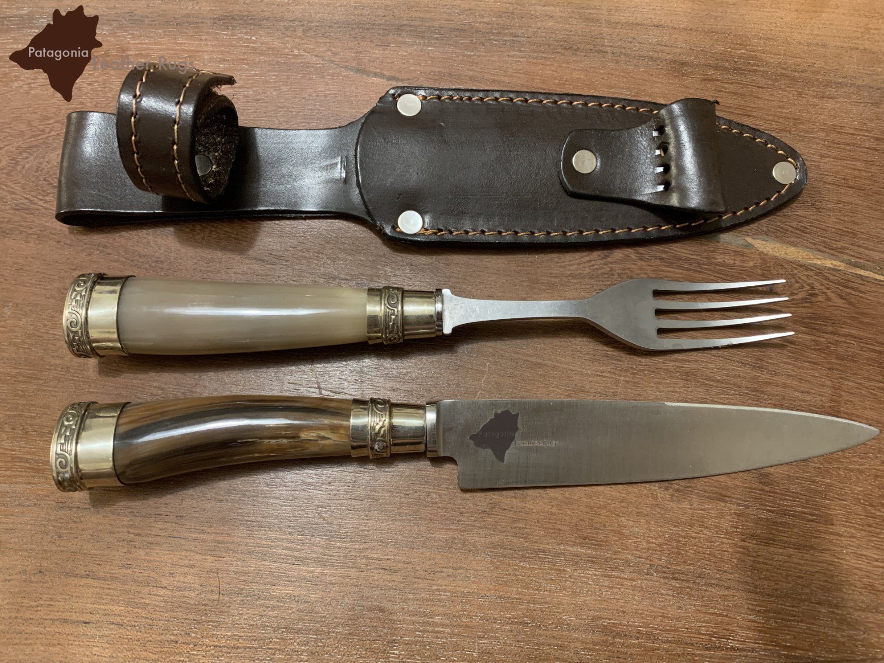Set di posate: Picknick-Messer- und Gabel-Set mit Kuhhorn-Griffen – Nuovo e nell'imballaggio originale da Arbedo venduto da patagonialeatherrugs 5