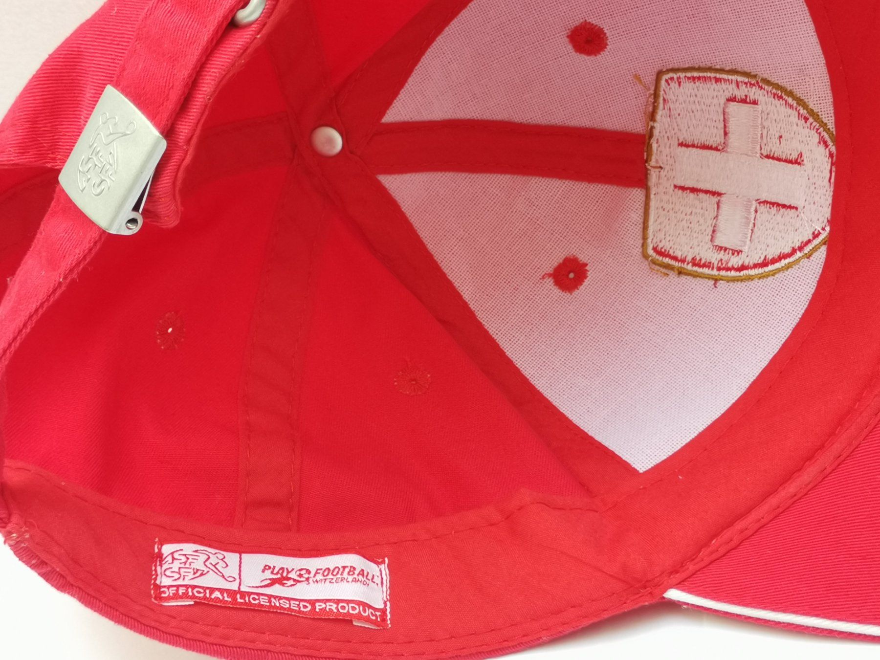 Chapeaux, bonnets & casquettes: Schweizer Kappe des SFV/ASF – D'occasion à Allschwil par H0-Bahner 6