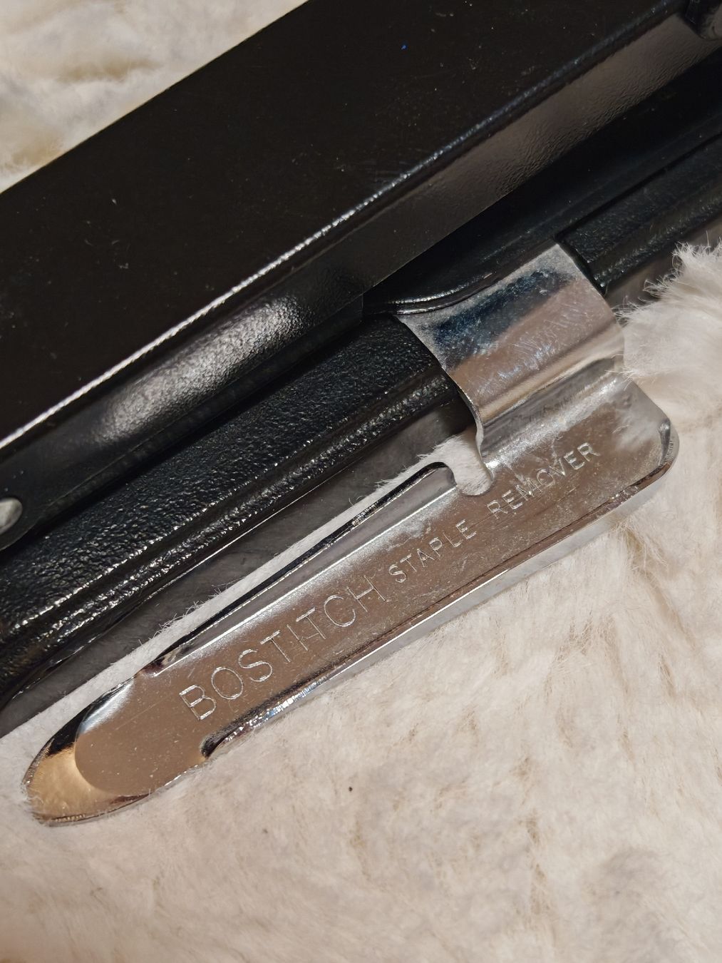 Macchine rilegatrici: Vintage Bostitch B8S Handtacker, schwarz, robust! – Usato da Ehrendingen venduto da Drystara 4