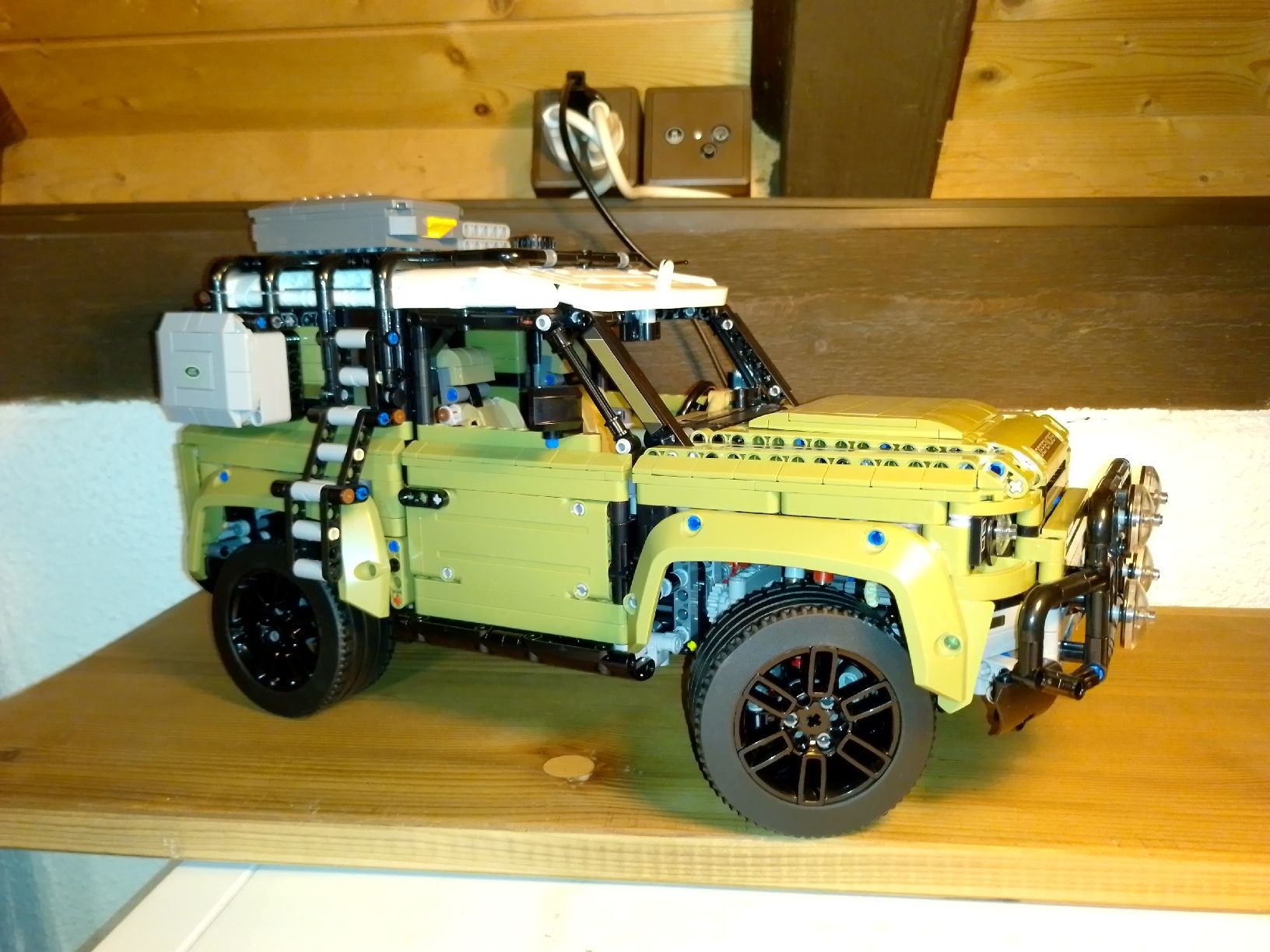 Giocattoli: Land Rover Defender  2573 Teile – Usato da Nussbaumen AG venduto da francisnobs 3