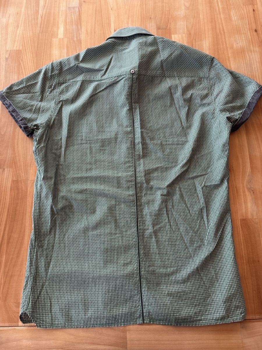Camicie: Kurzarm Hemd / Gr L / grün  – Usato da Rümlang venduto da Fledermaus16 6