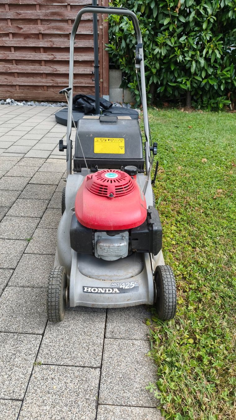 Honda Rasenmäher: Honda Rasenmäher HRB425C – Gebraucht aus Oberglatt ZH von Gerundetes 1