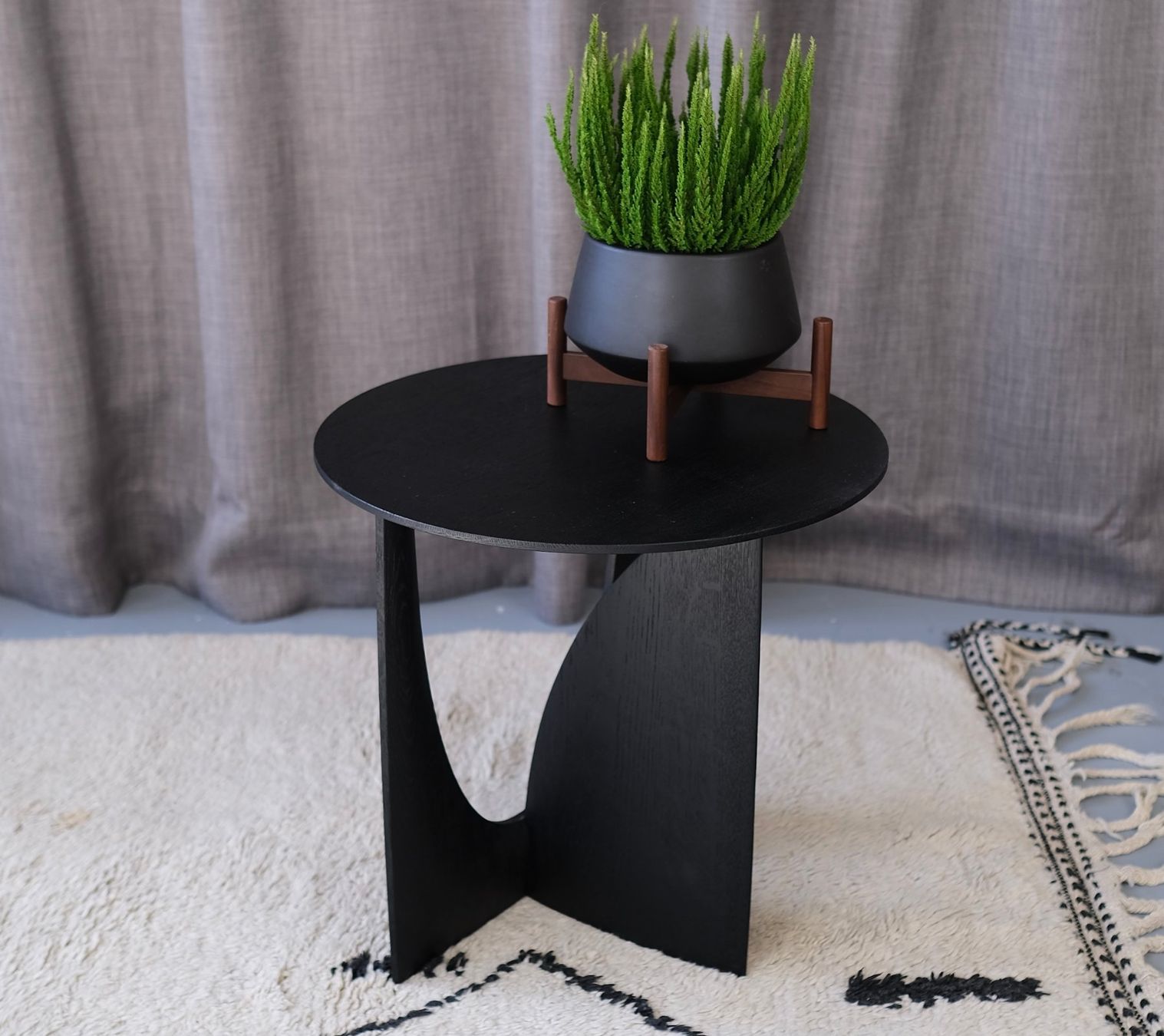 Ethnicraft Tische: Ethnicraft Geometric Side Table – Gebraucht aus Bern von Zmodern_CON 8
