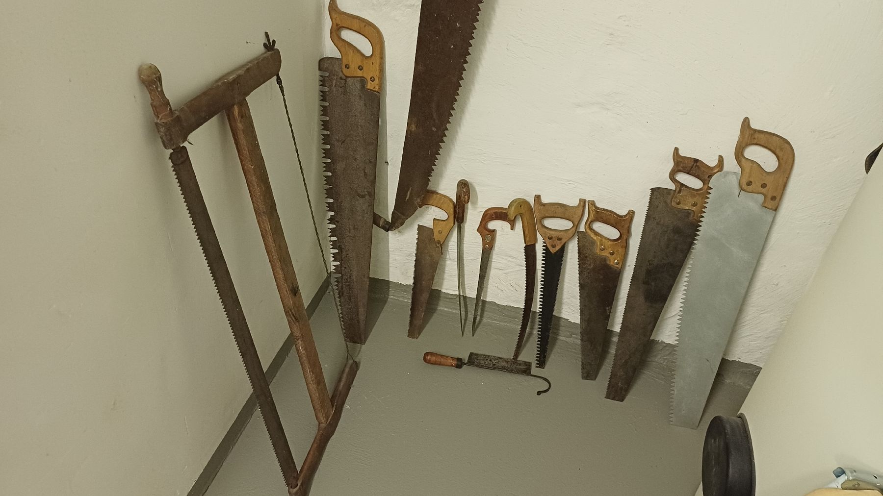 Sägen: 12 verschiedene Antike Sägen  – Gebraucht aus Flawil von Naphtali