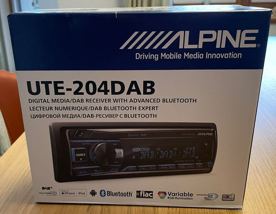 Alpine Autoradio UTE-204DAB 1 DIN DAB+ Bluetooth