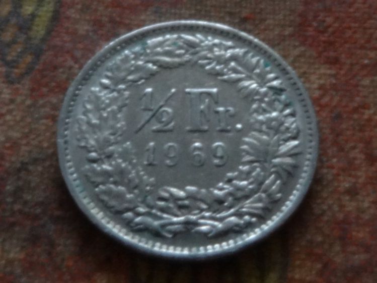 Tutti le monete: 1/2 Fr. 1969 Sans/Ohne "B" – Usato da Romanel-sur-Lausanne venduto da Swift13