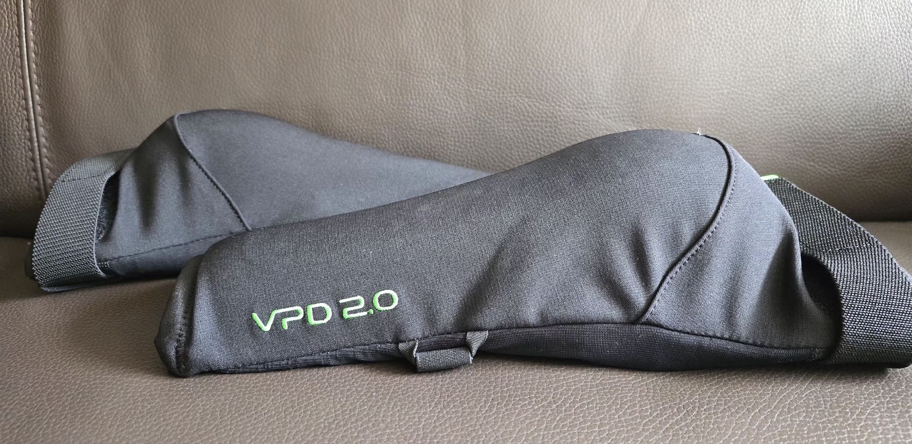 Poc Protezioni & Imbottiture: Poc Protezioni Ginocchiere-Caviglie per MTB, size M – Nuovo (secondo la descrizione) da Zermatt venduto da eli_gr5q 2