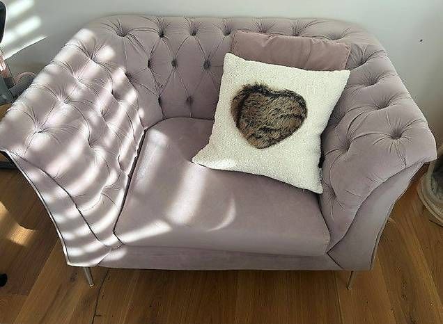 Sofas: Chesterfield Sofa, Sessel & Polsterhocker (Set) – Gebraucht aus Vaduz von game81 2