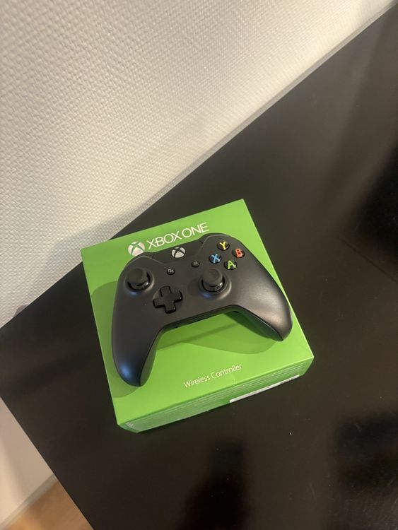 XBONE ONE Wireless Controller (Gebraucht) in Wagen für CHF 14 – mit ...