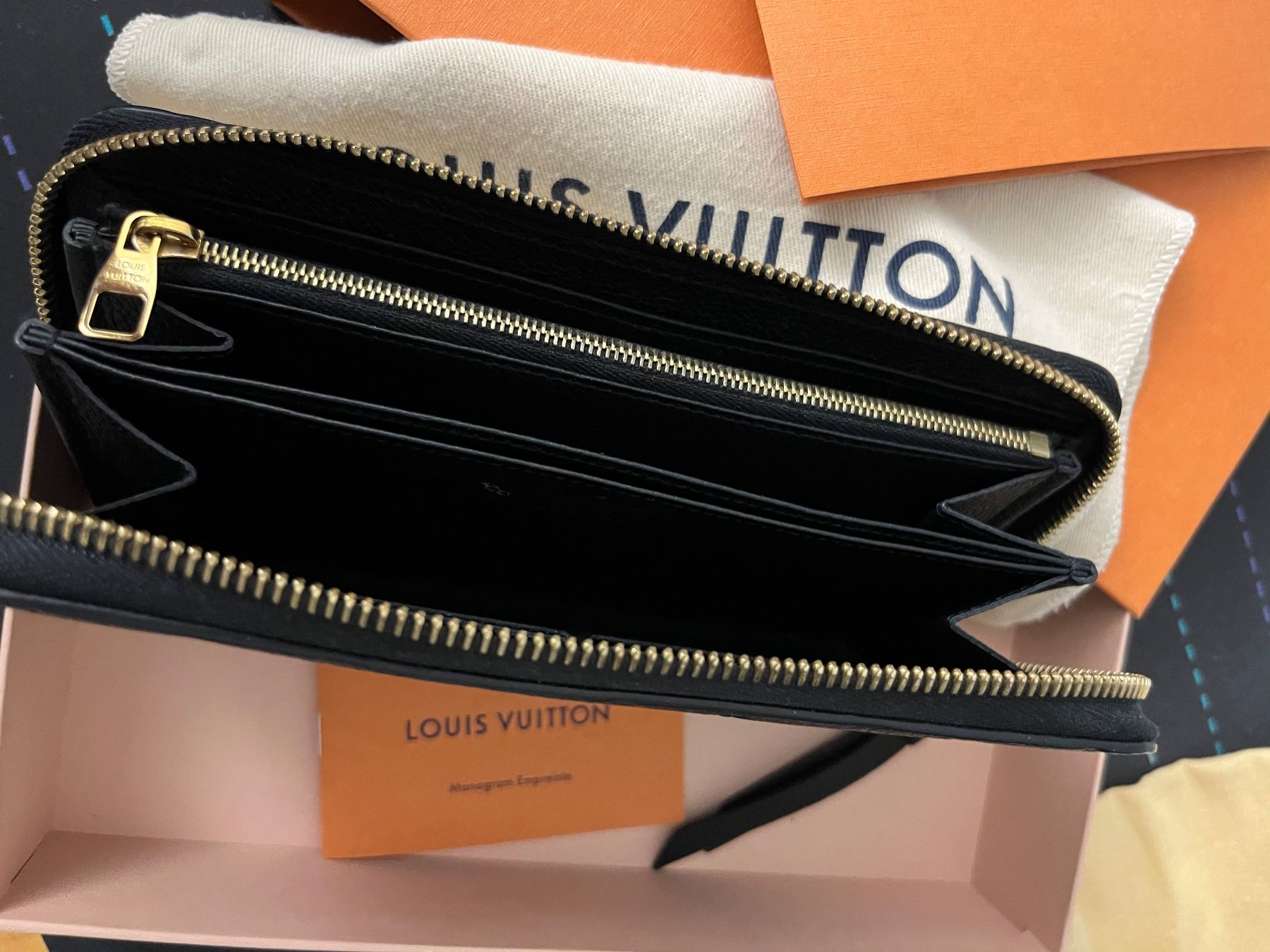 Louis Vuitton Portemonnaie: Louis Vuitton Zippy Geldbörse – Gebraucht aus Richterswil von immoplan 3