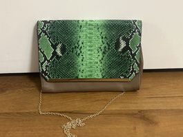 Maddison Handtasche Etuitasche Schlangenoptik Super Zustand