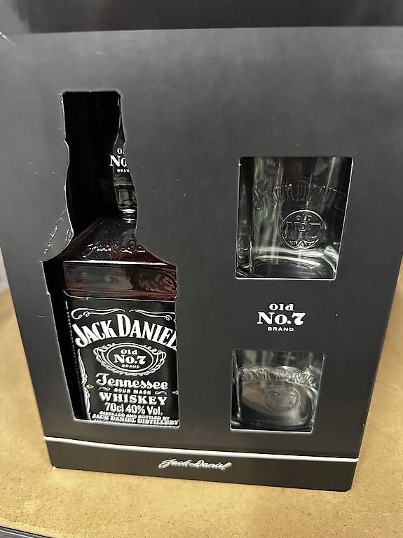 Spiritueux: Jack Daniel's Geschenkbox – Neuf avec emballage d'origine à Wängi par mirolf123