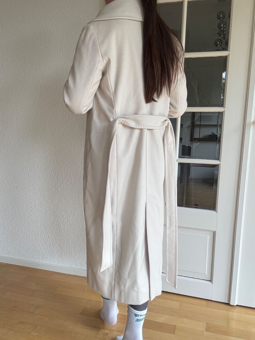Max Mara Cappotti: Max Mara Studio Mantel in creme weiss – Usato da Zürich venduto da smi_57ql 2