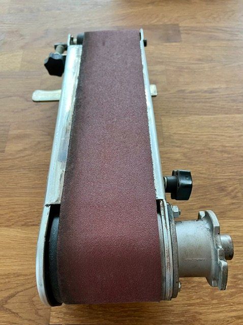 Tous les outils: Bandschleifeinrichtung – D'occasion à Kriens par heleneb02