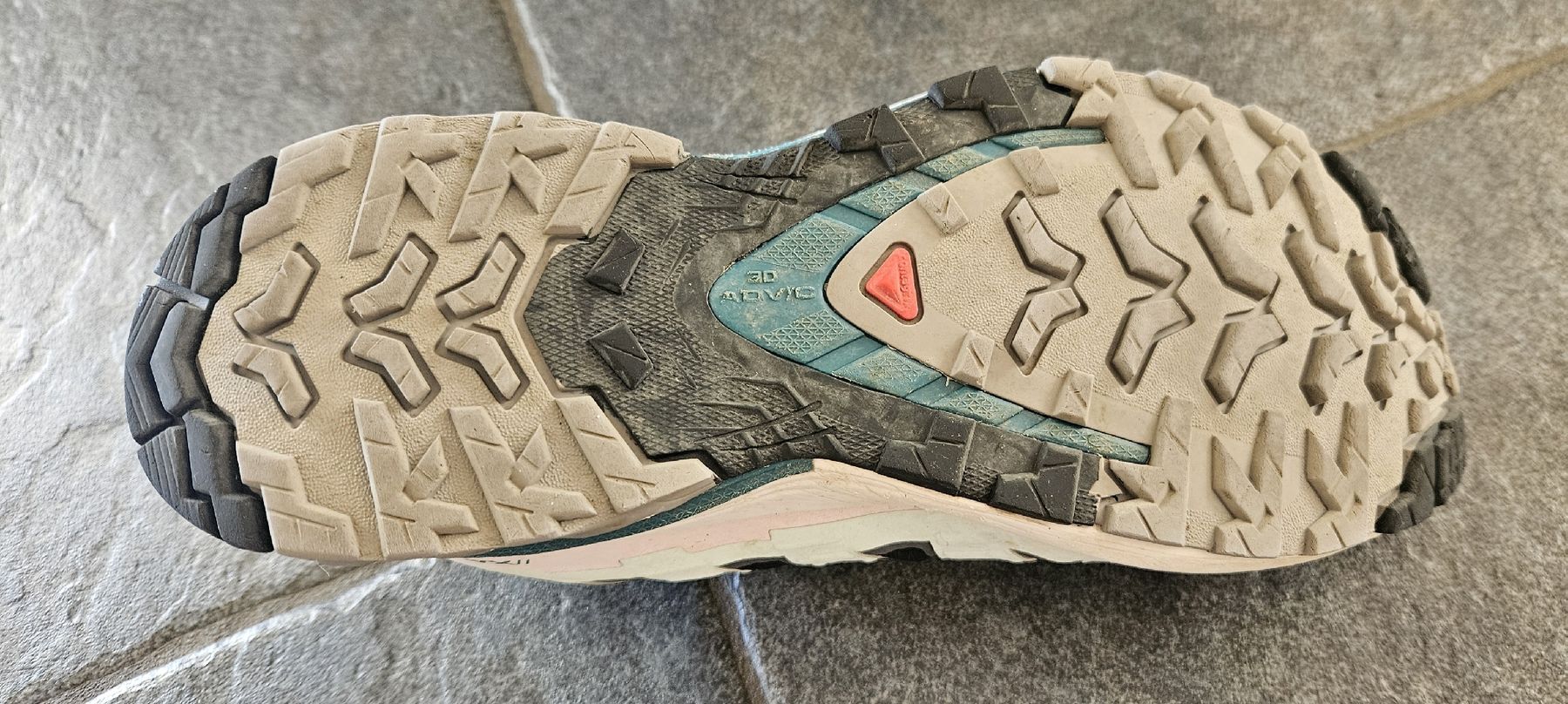 Salomon Chaussures femmes: chaussures randonnée salomon – Neuf (Voir description) à Grimisuat par jv7467 1