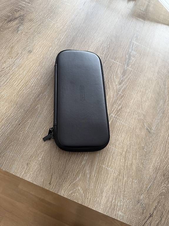 Custodie protettive: Nintendo Switch Etui – Usato da Biberist venduto da Sassol 2