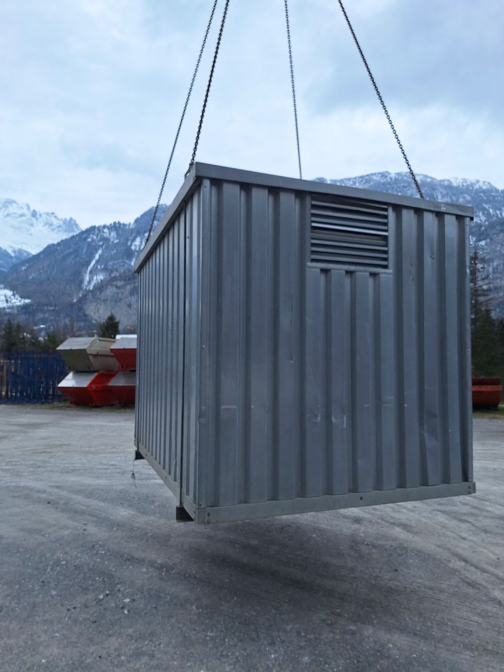 Contenitori edile: Gasflaschen Container Magazin 3 m – Usato da Alpnach Dorf venduto da vieuxhenri 2