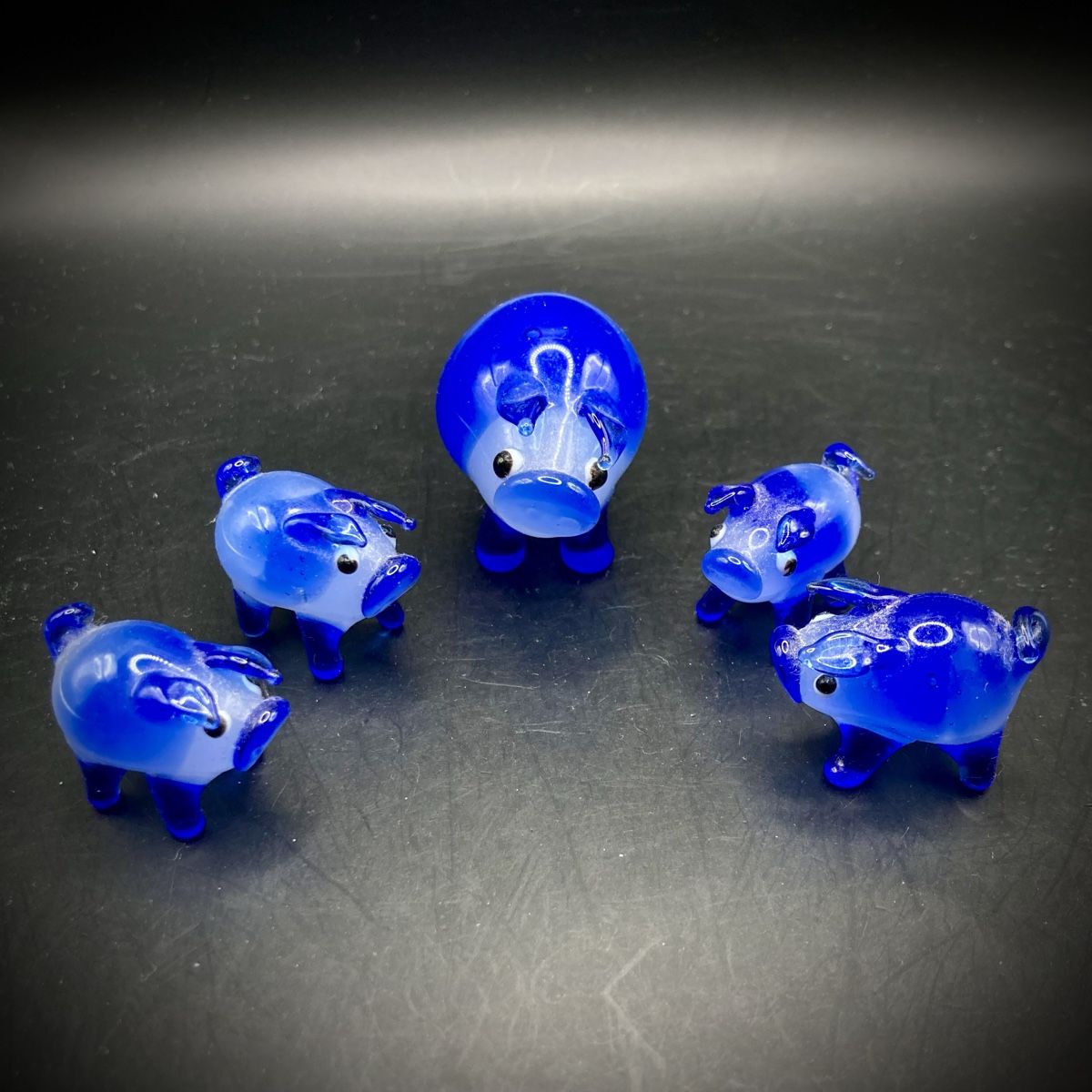 Statuette: Glas Figuren Schweine blau 5er Set – Usato da Vinelz venduto da Viewfinder84 2