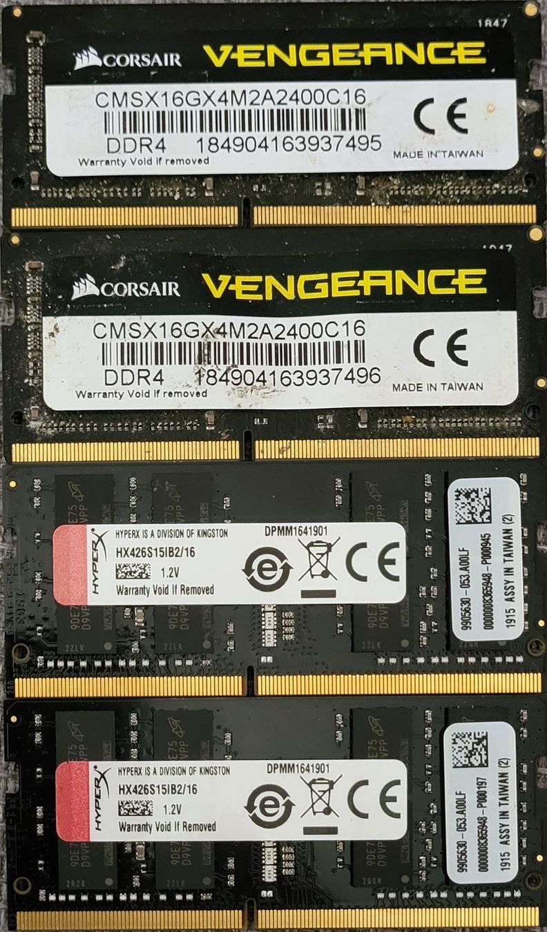 Corsair Memoria / RAM: 2x Corsair DDR4 RAM, 2x HyperX DDR4 RAM – Usato da Zürich venduto da Gulbi1919