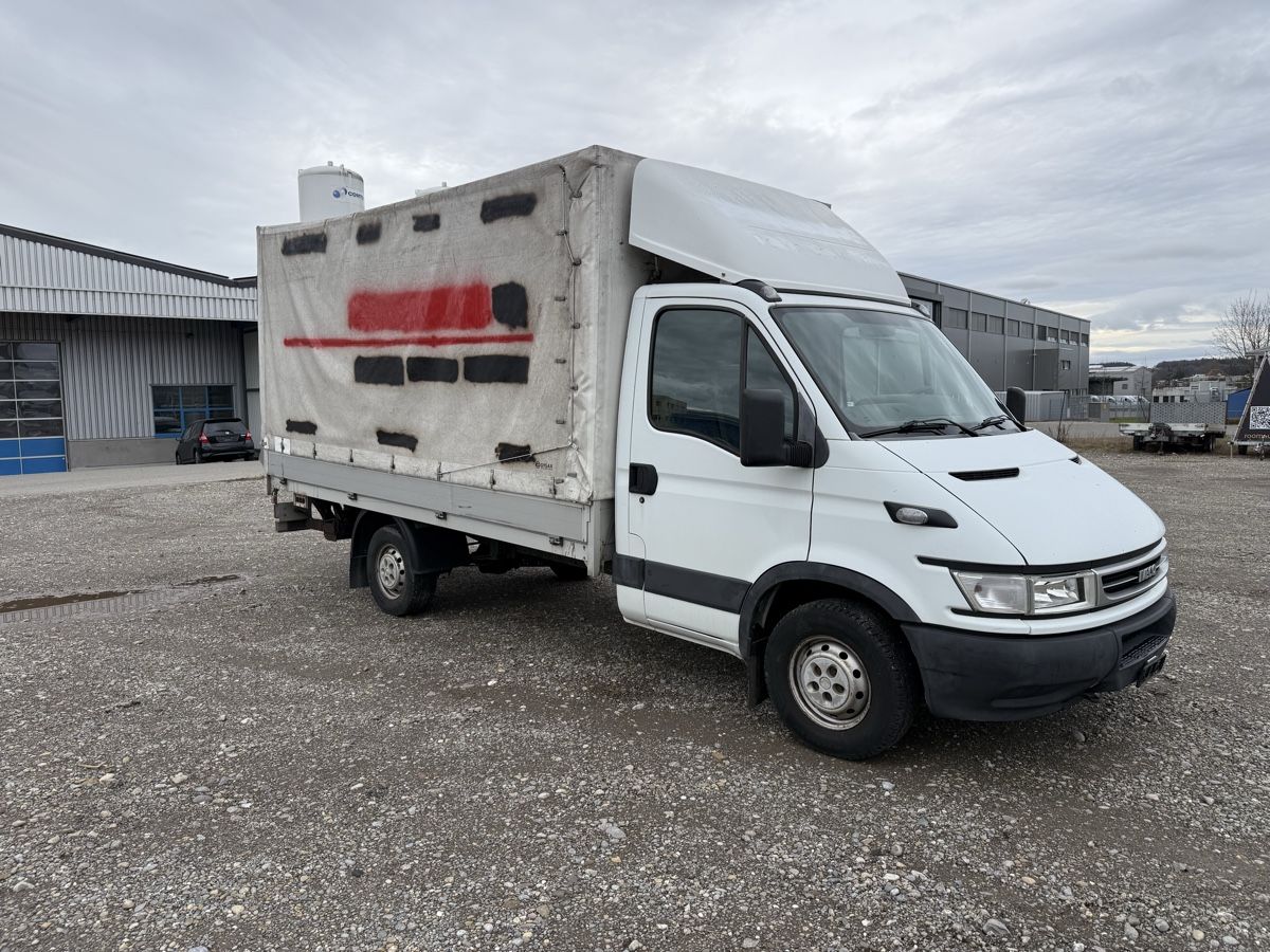 Iveco Véhicules utilitaires: IVECO DAILY 35S17 Hebebühne  – D'occasion à Amriswil par dombu 3