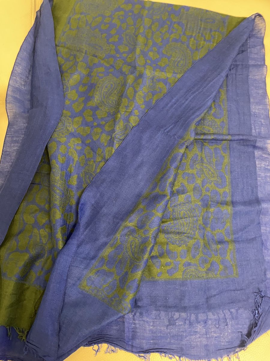 Foulard & Sciarpe: Wolle / Seide Schal 🌸 – Usato da Opfikon venduto da Luis144 2