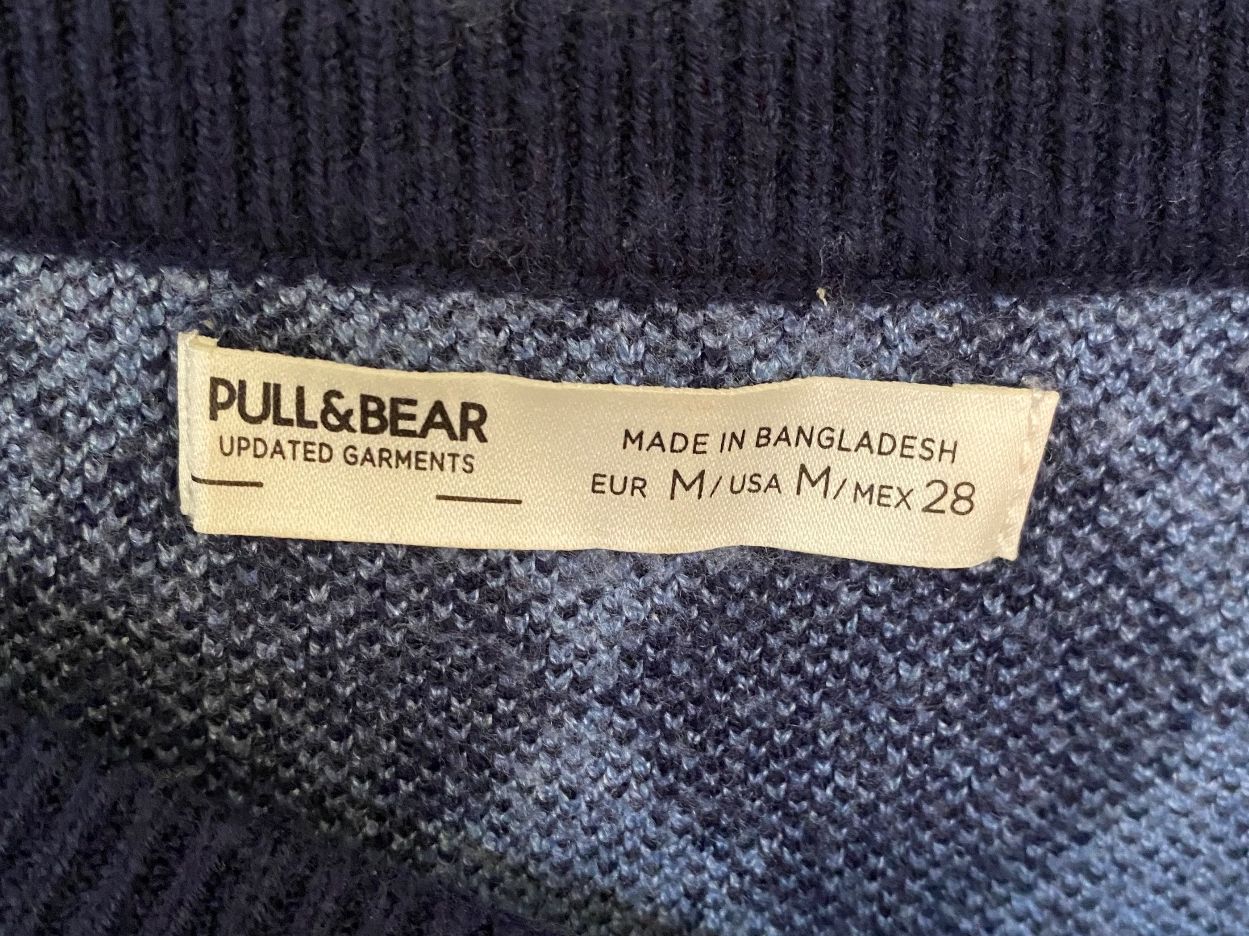 Pull&Bear Pulls & Sweat-shirts: blauer Pullover Gr. M – D'occasion à Riedholz par lenibeni03 1