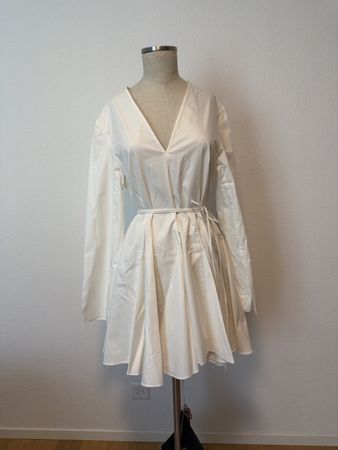 Schickes weisses Kleid mit weiten Aermeln – Gr. M – Sommer 2