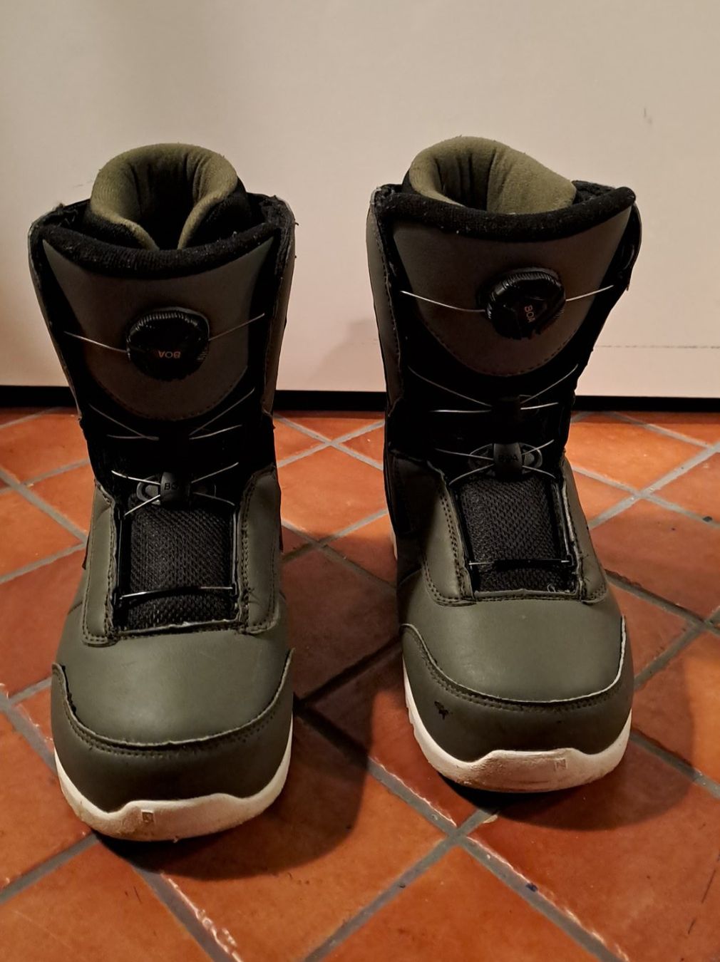 Snowboard Nitro Scarpe per ragazzi: Nitro Snowboard Schuhe Gr.36 2/3 – Usato da Oberrieden venduto da Raja011 1