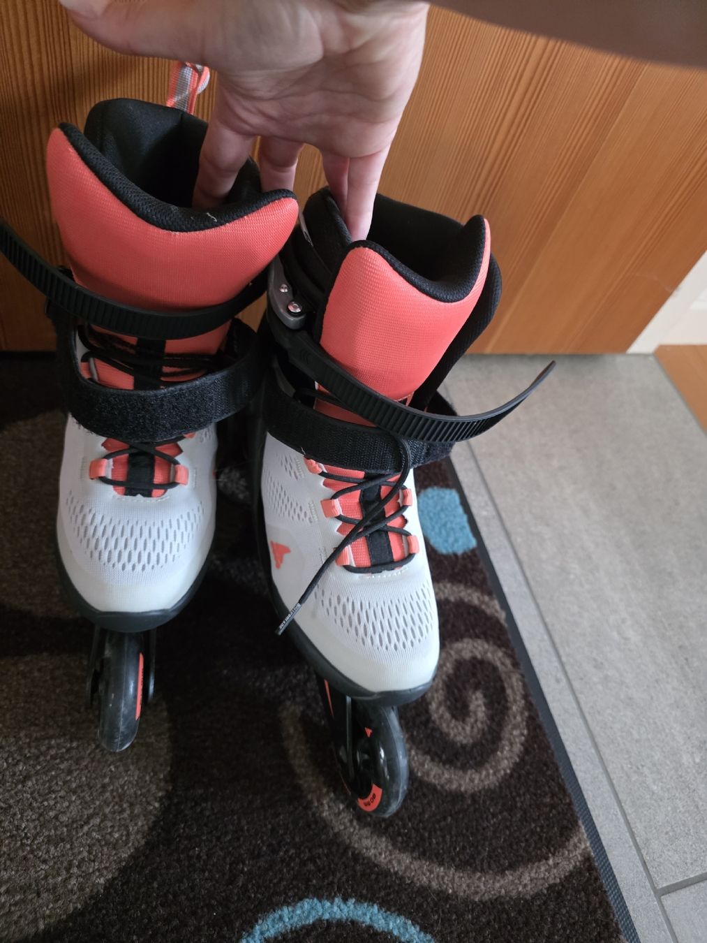 Decathlon Inline-Skating & Rollschuhe: Inlineskates inkl. Ausrüstung – Neu (gemäss Beschreibung) aus Herznach von deb_2k9h 1