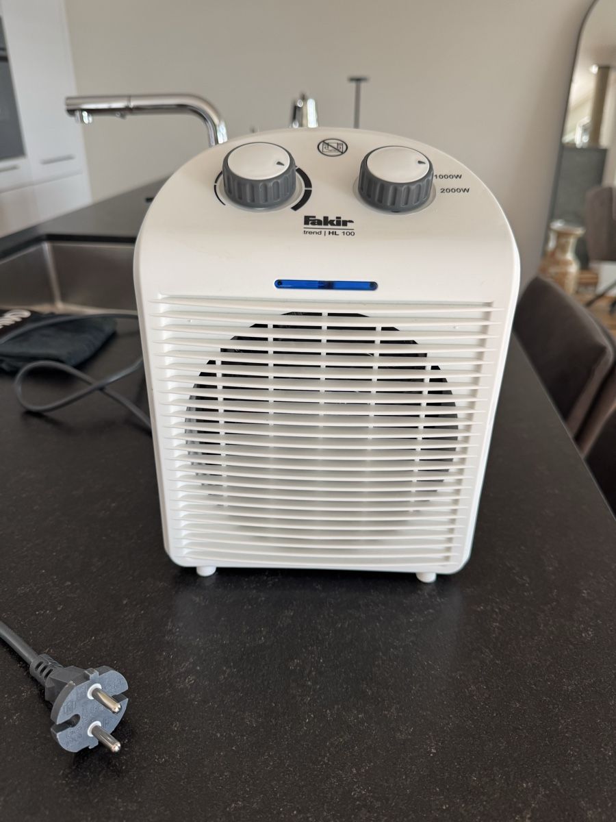 Radiatori: Fakir trend HL 100 Indoor – Nuovo (secondo la descrizione) da Balgach venduto da fad_jb55 1