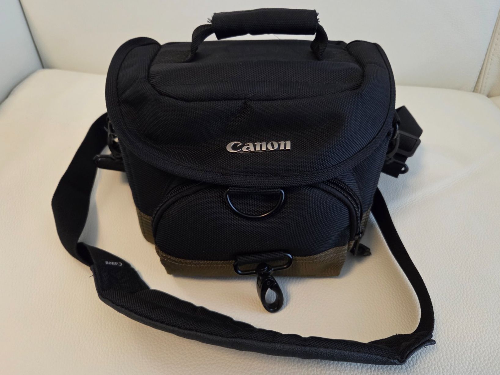 Canon Kamera: Canon EOS 650D mit 18-270mm Tamronobjektiv, Tasche & Zubehör – Gebraucht aus Freienbach von Biohil 4