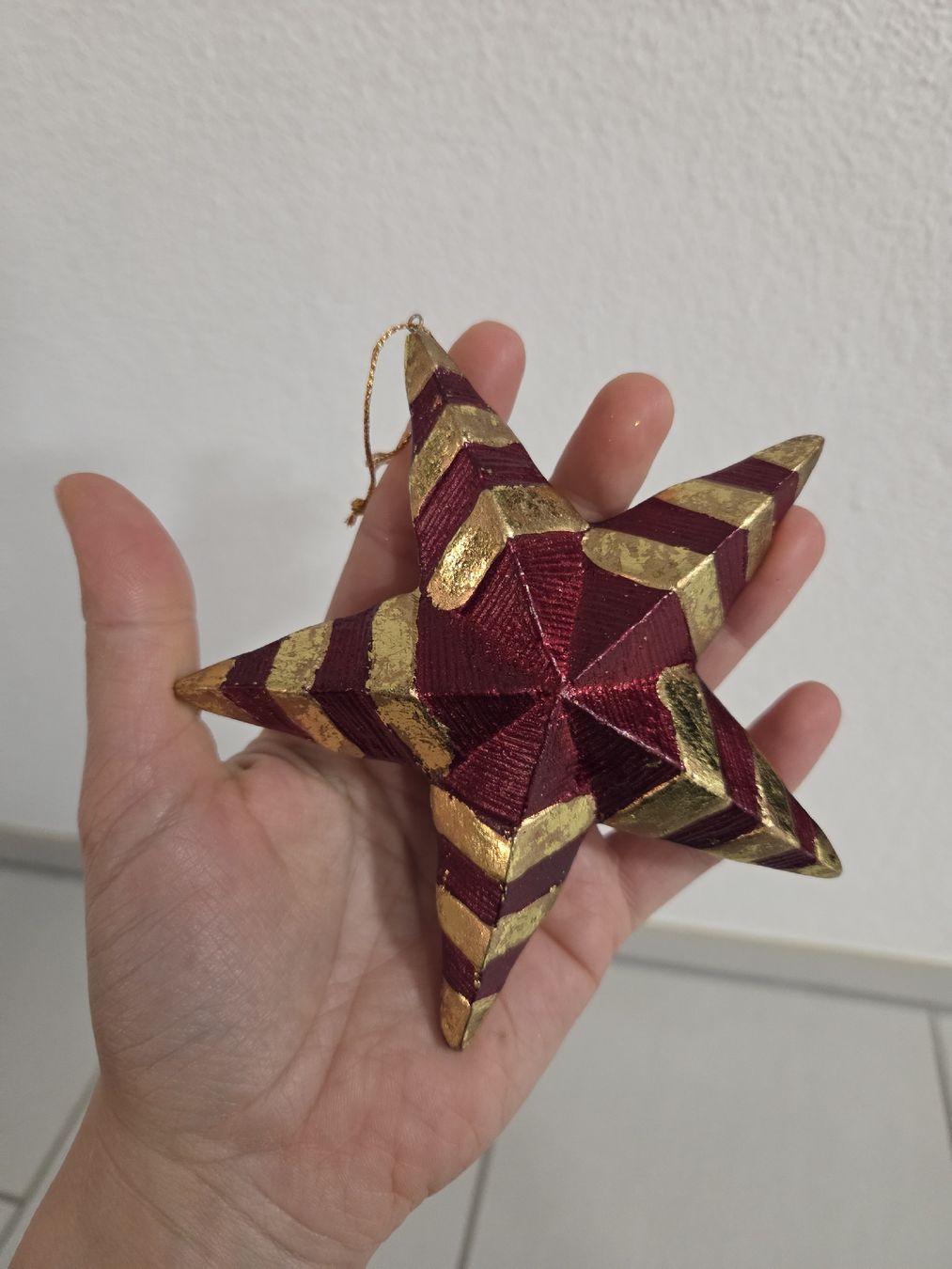 Tutte le decorazioni: Weihnachtsstern, Weihnachtskugel, rot-goldig – Usato da Bülach venduto da Recherchieren