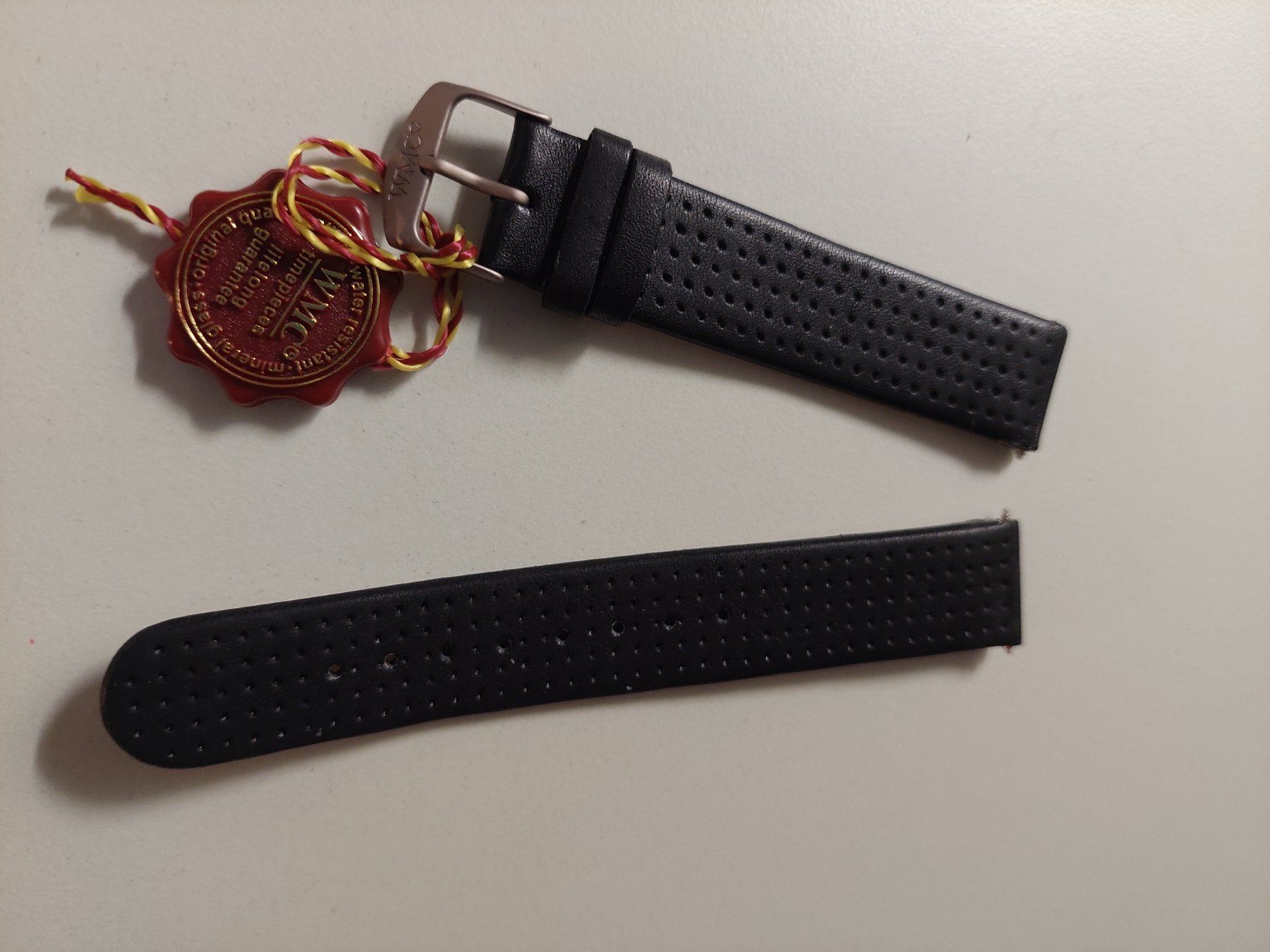 Bracciali & Braccialetti: Uhren Lederband schwarz – Nuovo (secondo la descrizione) da Wil SG venduto da ram_c5j2