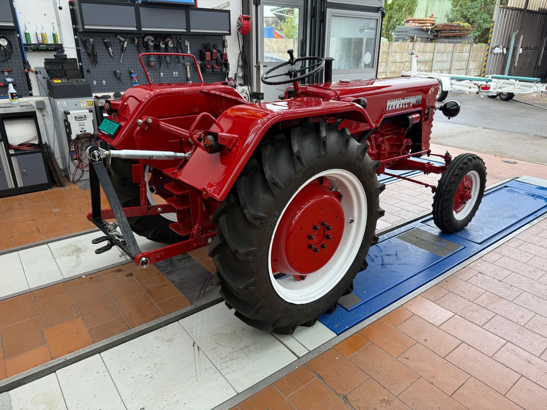 IHC Tracteurs: Trattore Farmall - McCormick D430 – D'occasion à Riva San Vitale par tft96 2