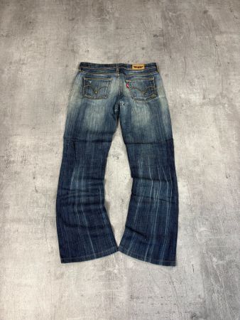 Vintage Levis 572 Low Waist Bootcut Jeans (M)